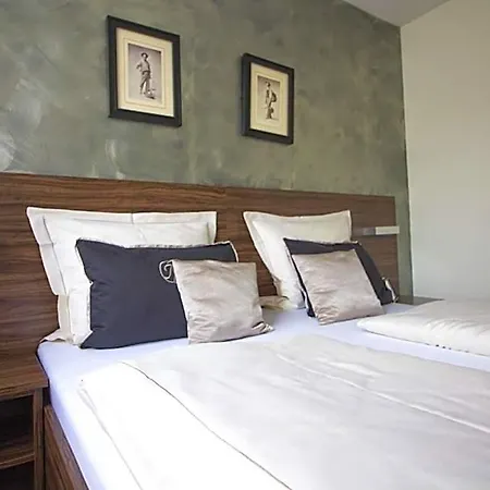 호텔 Landhotel 울프스루겐