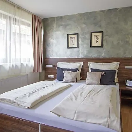 Landhotel 호텔 울프스루겐